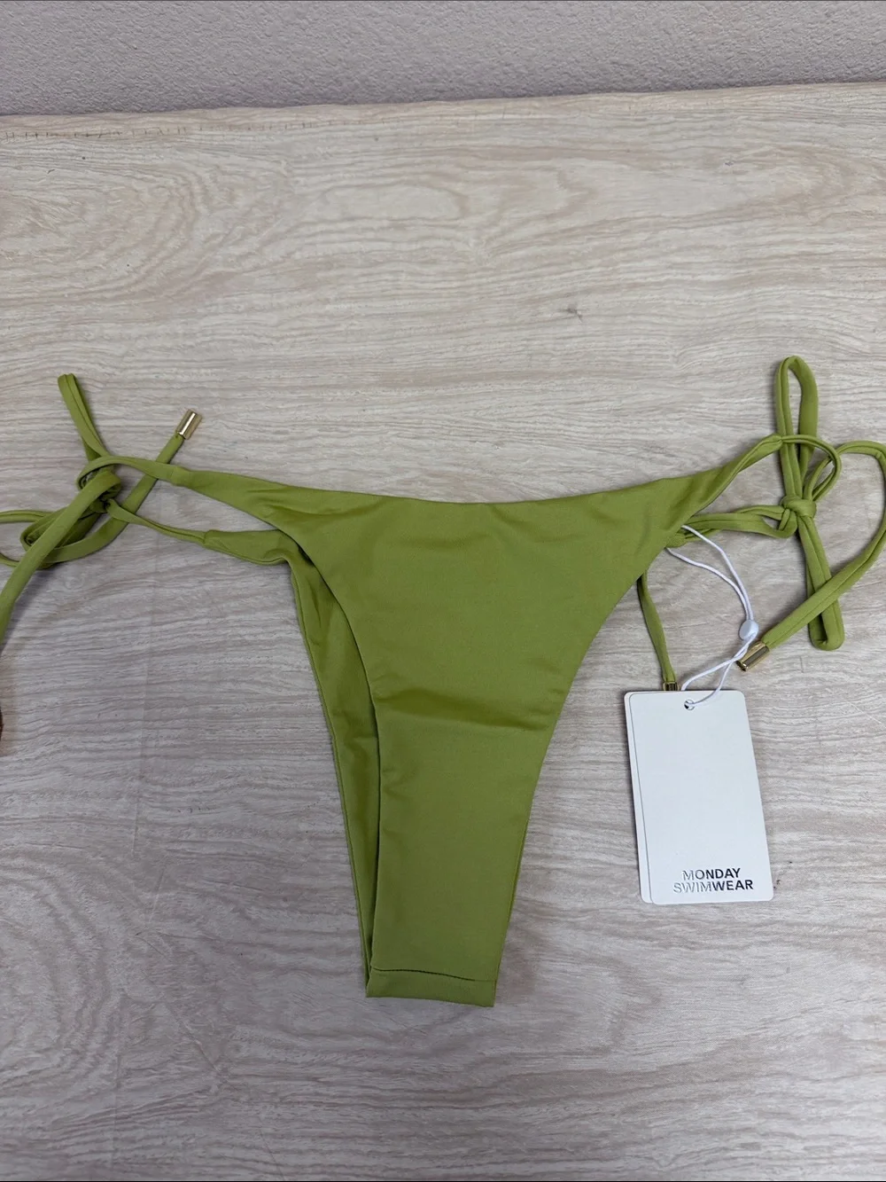 MONDAY SWIMWEAR PALM BOTTOM APPLE - M